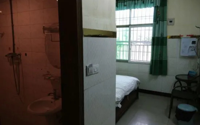 Chongqing Self-Li Hotel