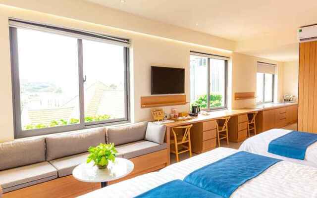 UEH Boutique Hotel