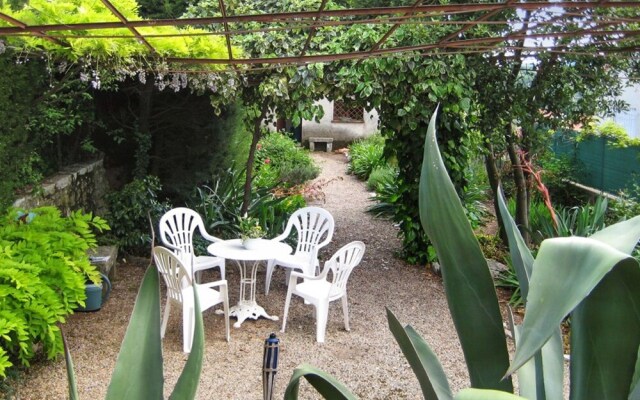 Luminous Apartment in Provence With Terrace and Garden
