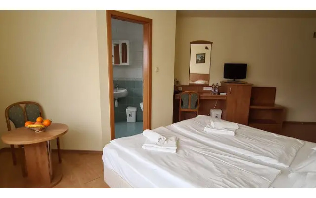 Aqua Therm Hotel
