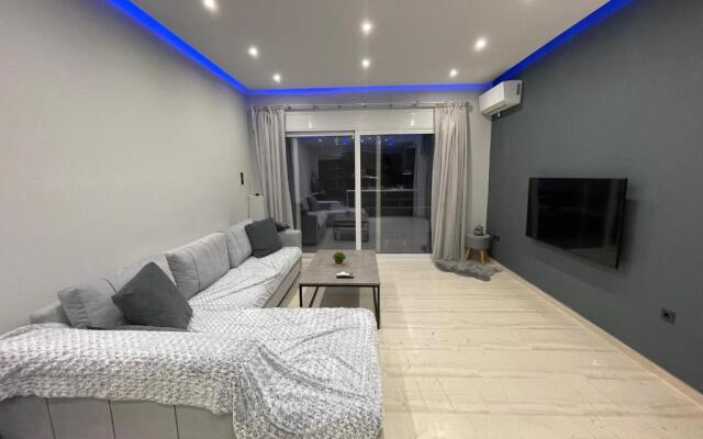 Luxury 3 bedroom apartment in Kiato center
