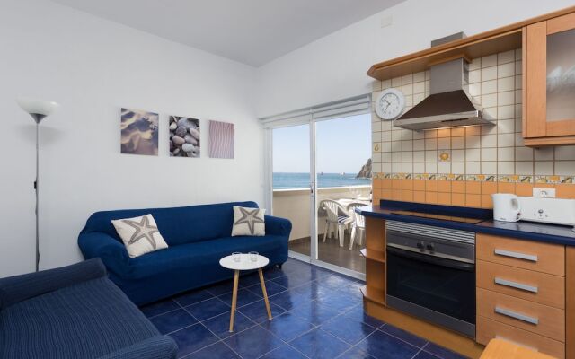 Las Gaviotas Beach I