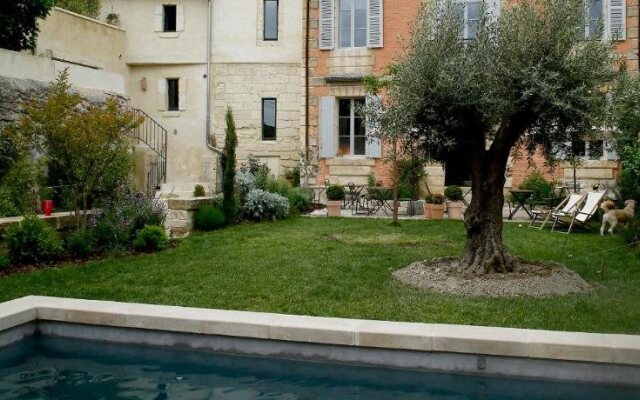 La Maison Rouge D'uzes