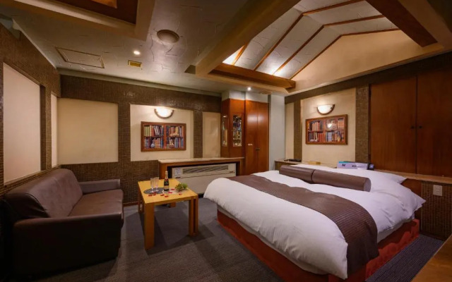 Iwatsuki Waterhotel Mw - Adult Only