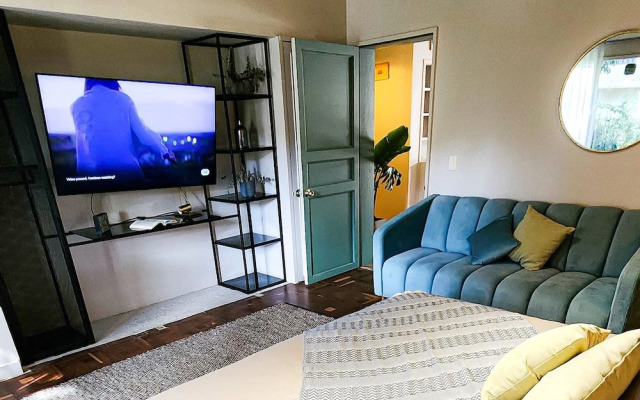 Luxury Villa In Aguacatala