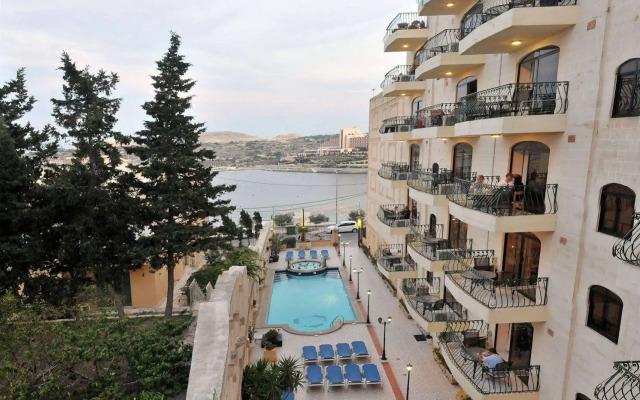 White Dolphin Complex Hotel