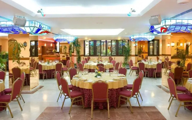Perla Marina Hotel & Apartamentos