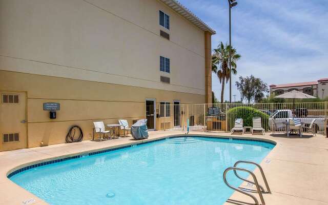 Comfort Suites Peoria Sports Complex