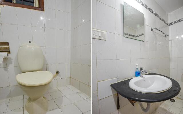 Fabexpress Ravikeerthis Service Apartment
