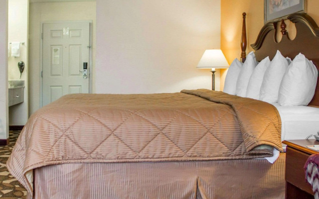Quality Inn Broken Arrow - Tulsa