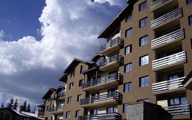 Stunning Mtn View 1-bed Ski Apt in Pamporovo