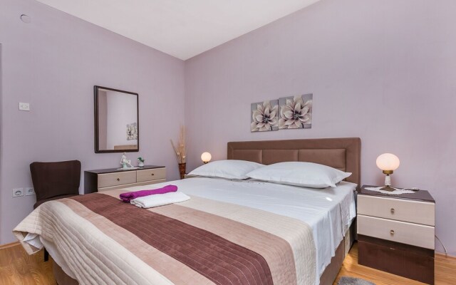 Apartment and Rooms Tatjana