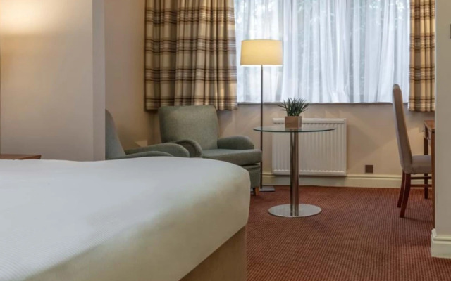 Stratford Manor Hotel