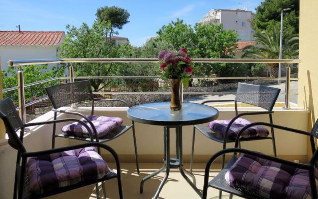 Andjelka (TGR147) 25384