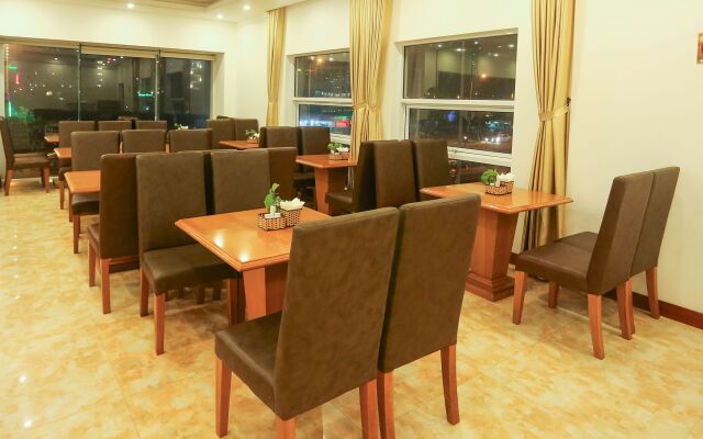 Royal Family Hotel Da Nang