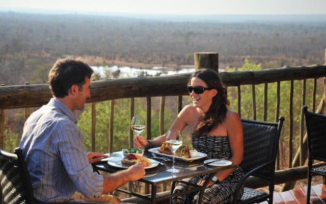 Victoria Falls Safari Club