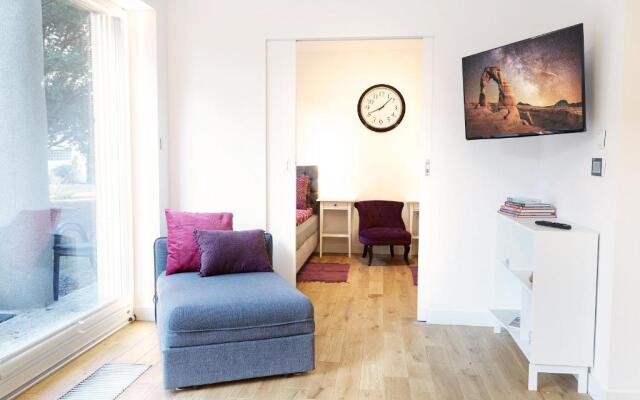 Lovely Garden Flat near Royal Park