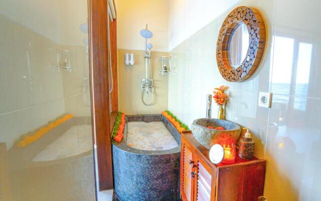 Air Sanih Beach Villa