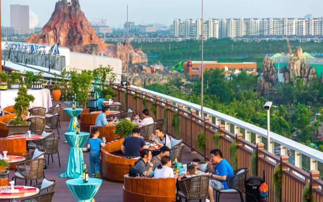 Shanghai Haichang Ocean Park Theme Resort Hotel