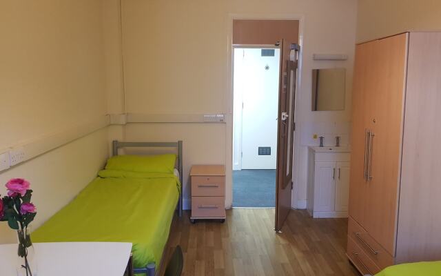 Bowden Court - Hostel