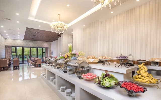 Ramada Encore Shanghai Pudong