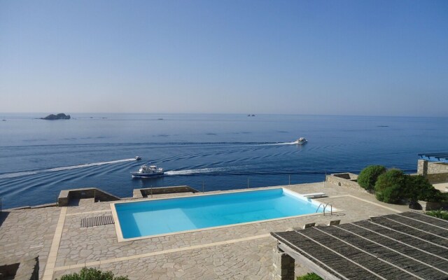 Charming Villa in Paros with Swimming Pool