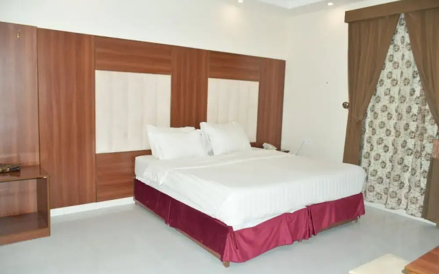 Al Taj Towers Hotel Apartments