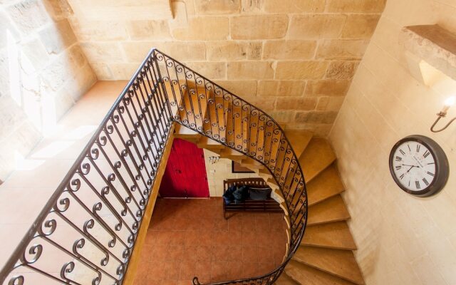 Gozitan Farmhouse Pool & Jacuzzi - PP 2