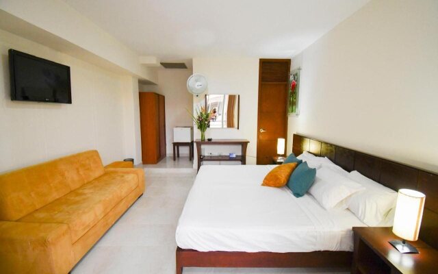 Hotel Monarca
