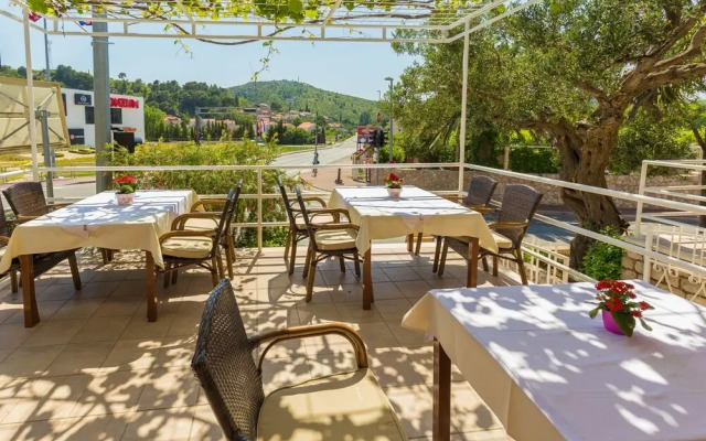Pansion Costeria Srebreno