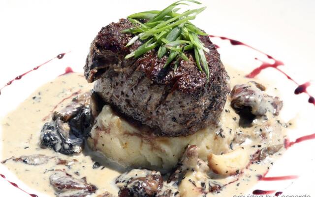 Rocky Crest Golf Resort