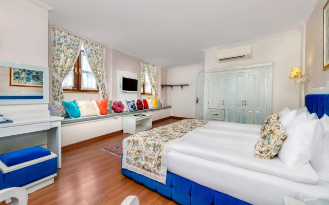 Peremere Alacati Hotel