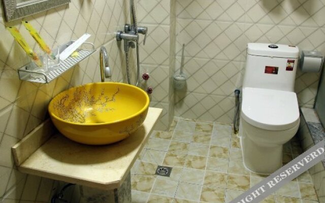 Qionghai Holiday Hotel