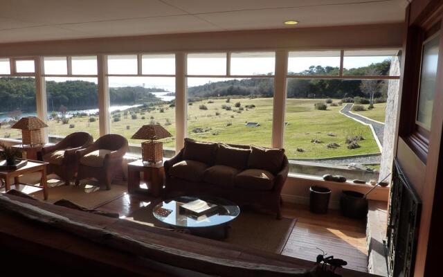 Lodge Lakutaia