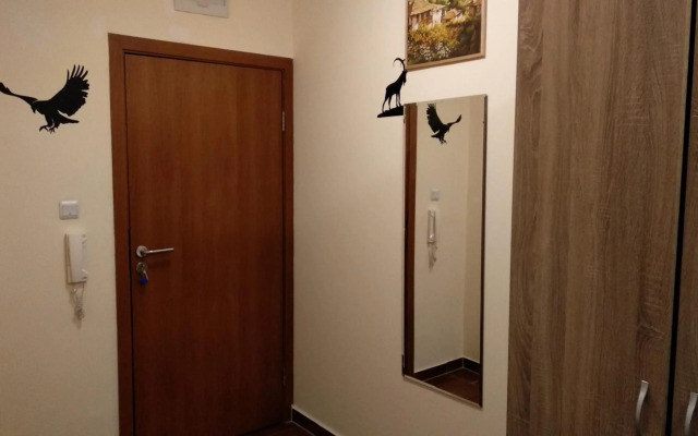 Pine Tree Apartment 2 - B7