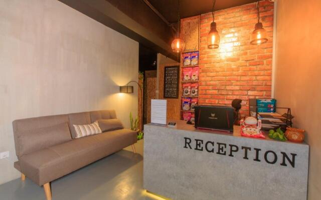 Homy Seafront Hostel