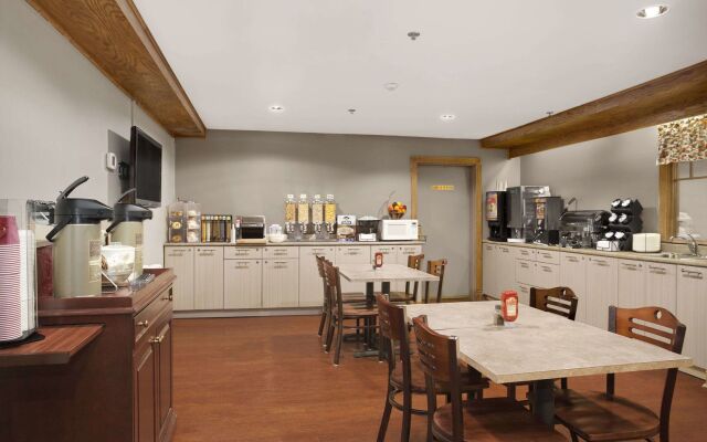 Travelodge Suites by Wyndham Saint John