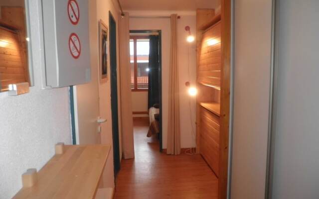 Lou Services Apartment THB59 LSI 001