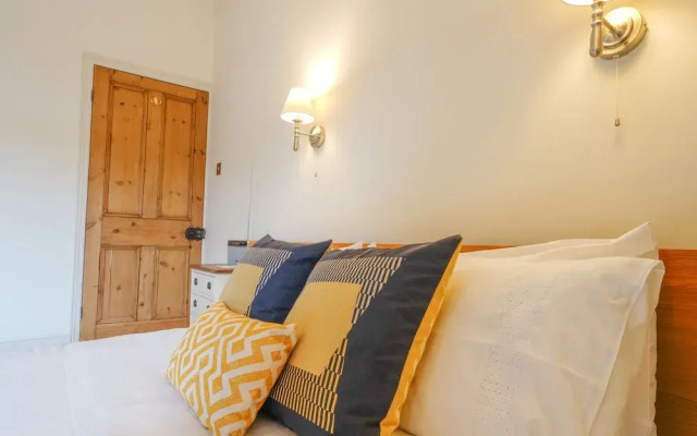 Cloudberry Cottage