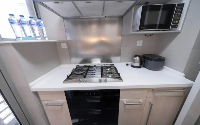 Tyms Elegant 2BR 1BA Apt Walk to Malls