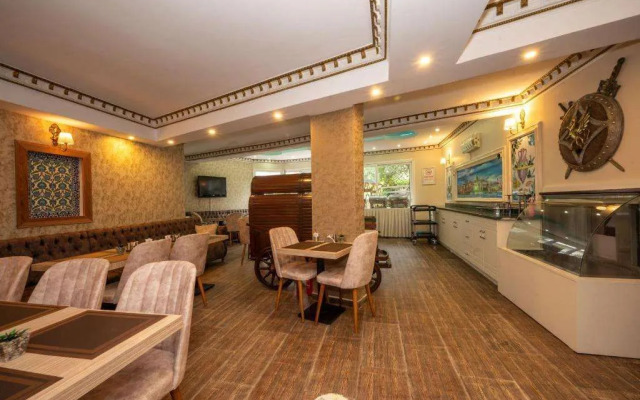 Villa Paradiso & Spa Hotel