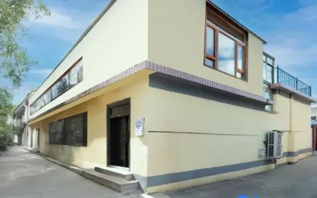 Guanshan Yue  swimming pool  prvate banquet Homestay (Qinglong Gorge)