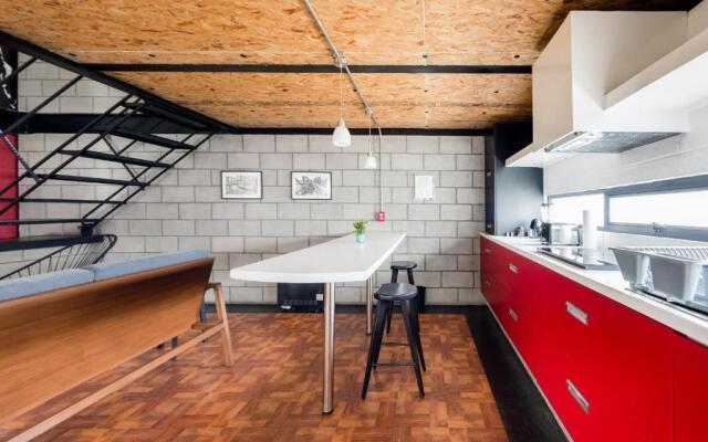 Cozy Loft with Balcony