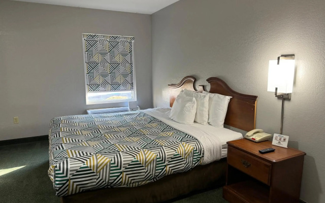 Star City Inn & Suites