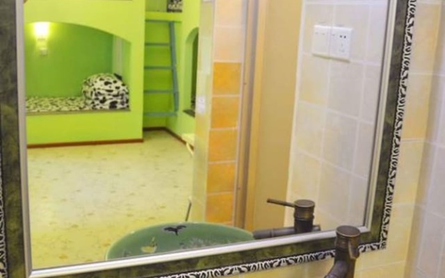 Chengdu Season Inn Youth Hostel