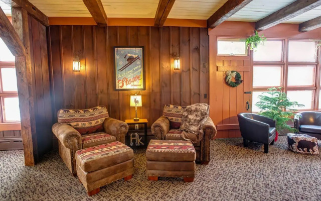 Hob Knob Inn, Bar & Lounge