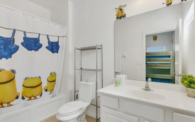 6BR Luxury Home w Private Pool BBQ