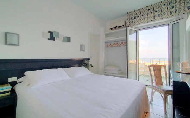Luxor Beach Boutique Hotel Cattolica