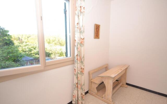 Beautiful Apartment in Mèze with Swimming Pool