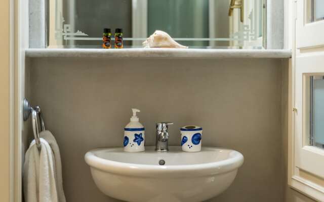 Casa di Elena Venetian Old Town Home